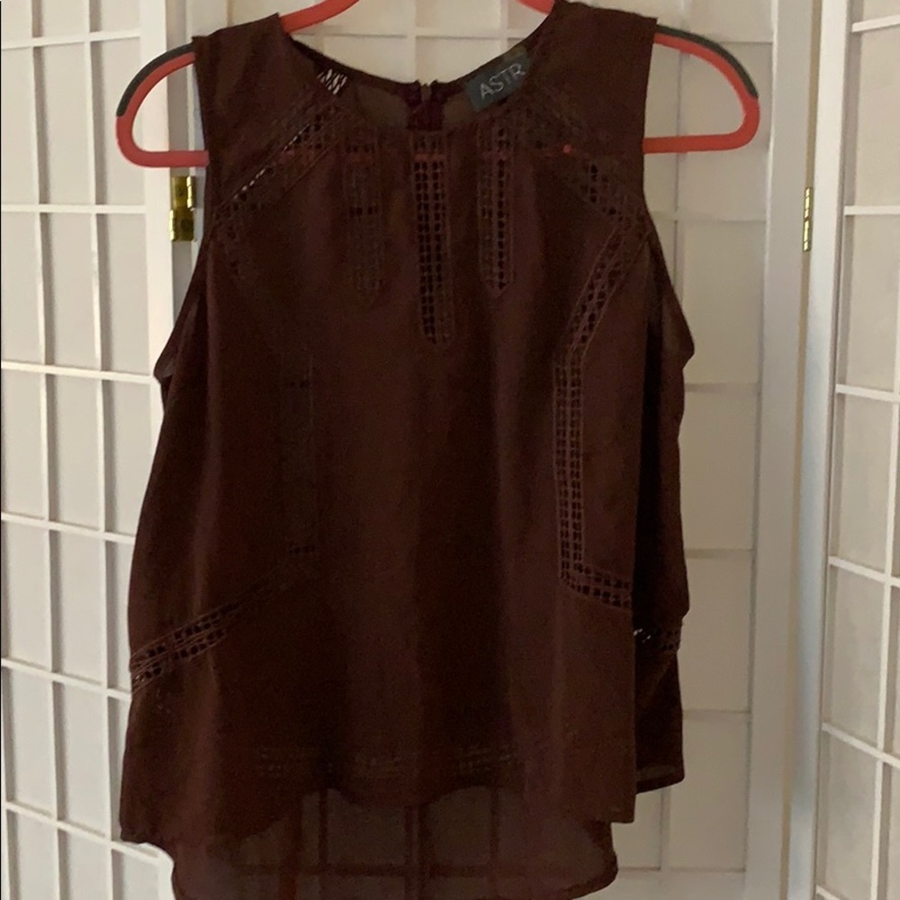 Sleeveless blouse